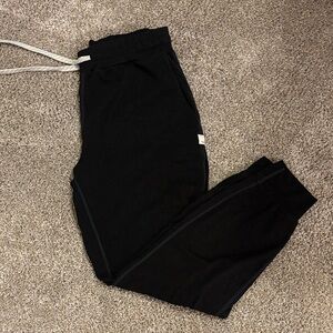 Vuori Women’s joggers XS